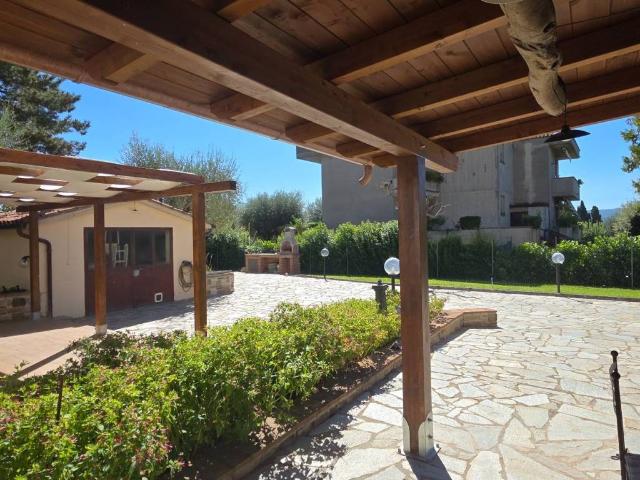 Villa Indipendente in vendita a Canella di Sotto, Cenerente