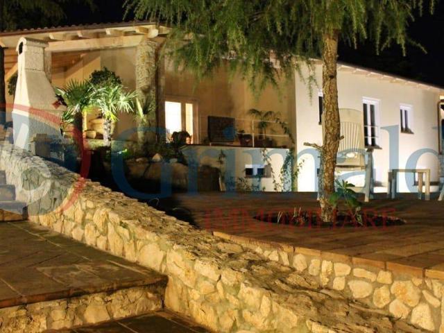 Villa Indipendente in vendita a Cenerente, Umbria