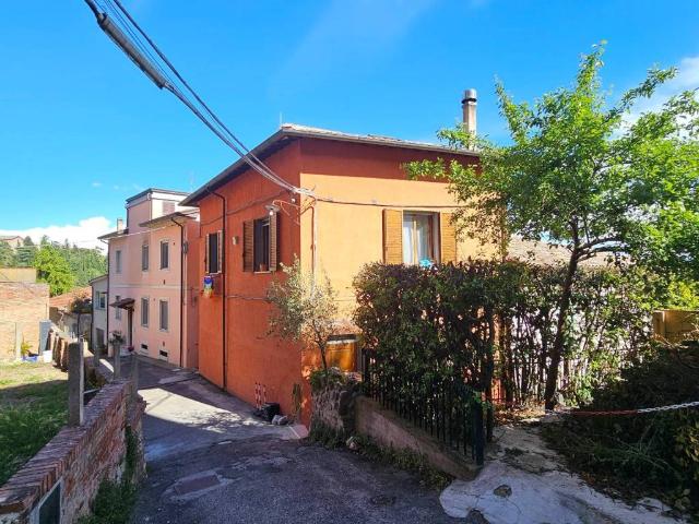 Villa Indipendente in vendita a Sant'Erminio, Cenerente
