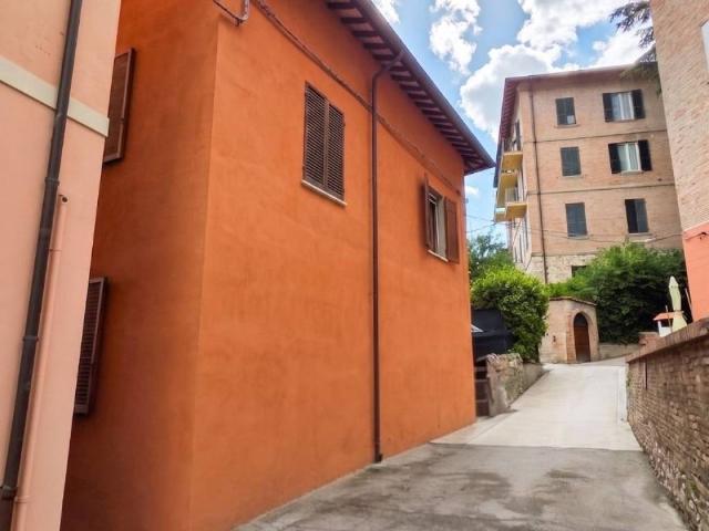 Villa Indipendente in vendita a Sant'Erminio, Cenerente
