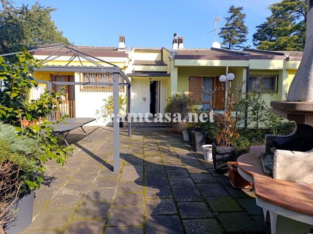 Villa Indipendente in vendita a Marche, Pesaro E Urbino