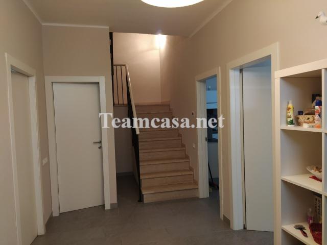 Villa Indipendente in vendita a Tombaccia, Pesaro