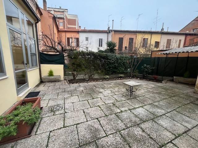 Villa Indipendente in vendita a Centro Storico, Marche