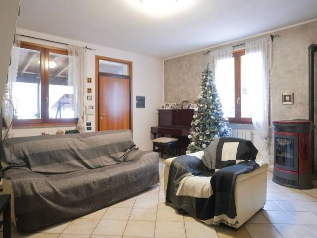 Villa Indipendente in vendita a Marche, Pesaro E Urbino