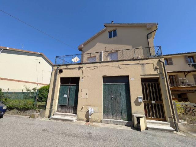 Villa Indipendente in vendita a Marche, Pesaro E Urbino