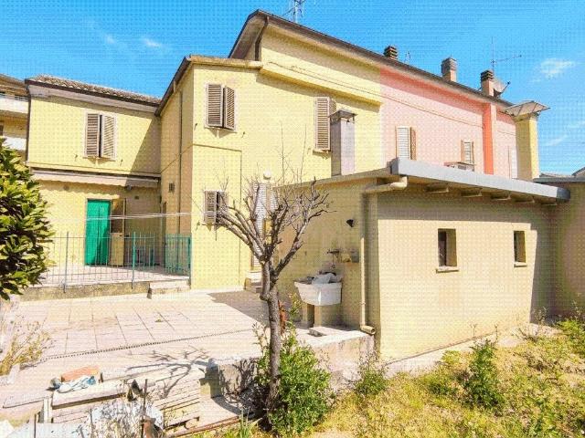 Villa Indipendente in vendita a Cattabrighe, Marche