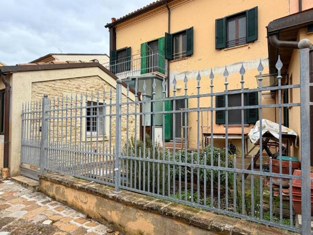 Villa Indipendente in vendita a Marche, Pesaro E Urbino