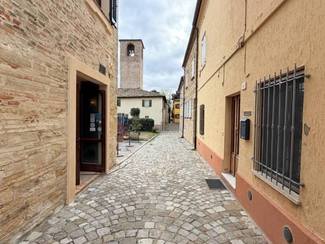Villa Indipendente in vendita a Marche, Pesaro E Urbino