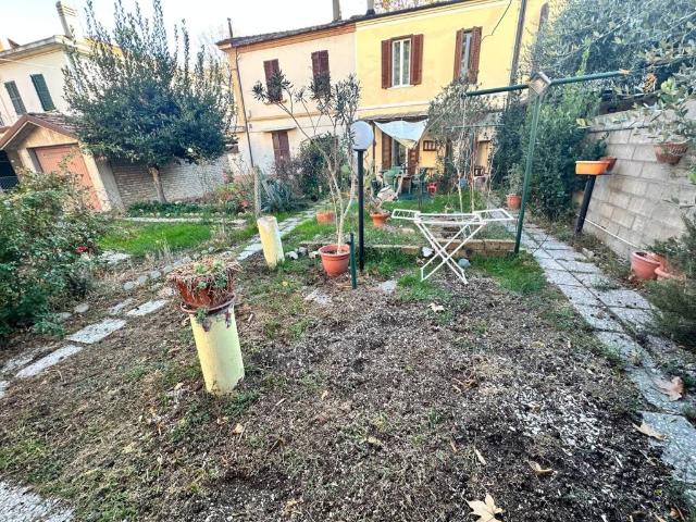 Villa Indipendente in vendita a Marche, Pesaro E Urbino
