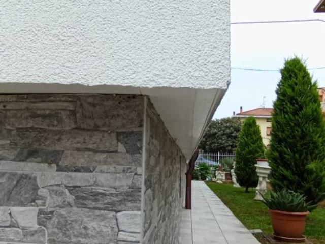 Villa Indipendente in vendita a Case Bruciate, Marche