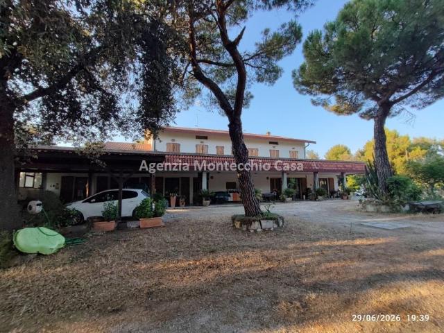 Villa Indipendente in vendita a Marche, Pesaro E Urbino