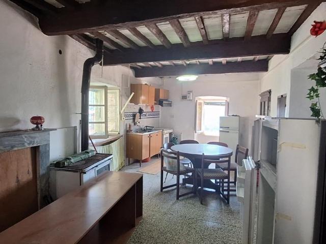 Villa Indipendente in vendita a Unione dei comuni Media Valle del Serchio, Pescaglia