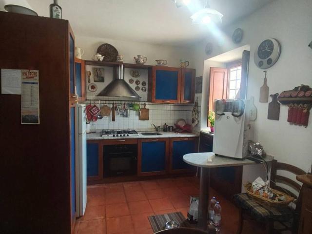 Villa Indipendente in vendita a Unione dei comuni Media Valle del Serchio, Pescaglia