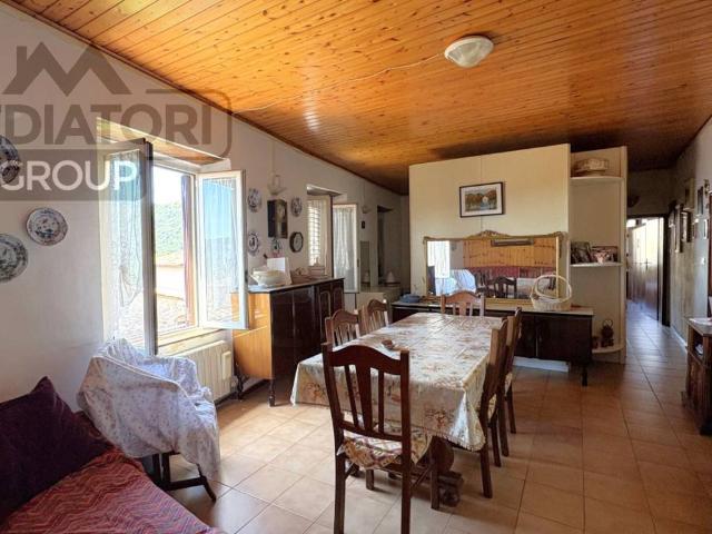 Villa Indipendente in vendita a Unione dei comuni Media Valle del Serchio, Pescaglia