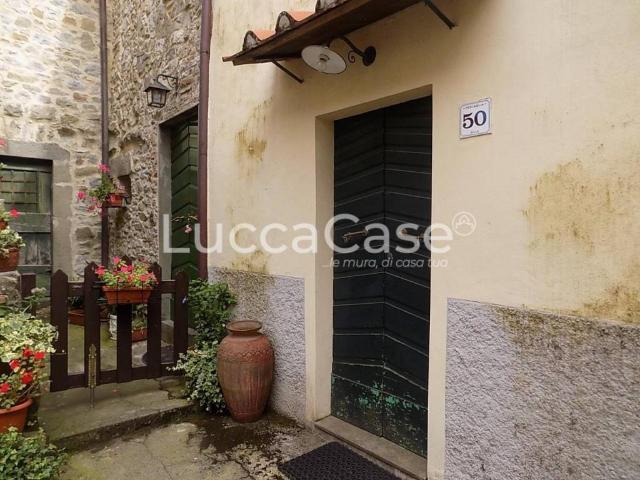 Villa Indipendente in vendita a Unione dei comuni Media Valle del Serchio, Pescaglia