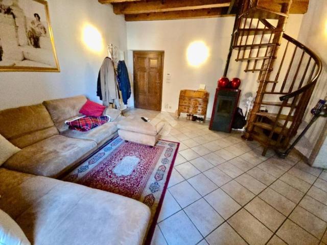 Villa Indipendente in vendita a Balconi, Pescantina