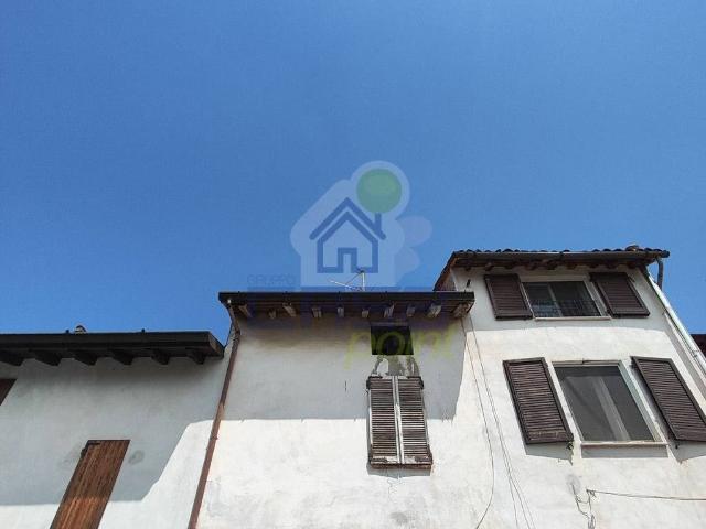 Villa Indipendente in vendita a Pescarolo, Lombardia