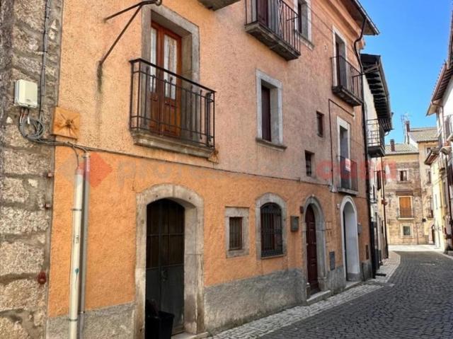 Villa Indipendente in vendita a Pescasseroli, Abruzzo