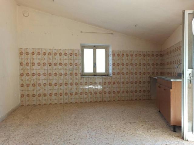 Villa Indipendente in vendita a Pesche, Molise