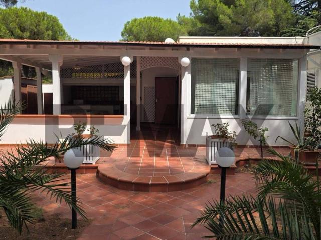 Villa Indipendente in vendita a Peschici, Foggia