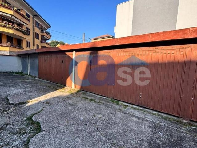 Villa Indipendente in vendita a Peschiera Borromeo, Lombardia