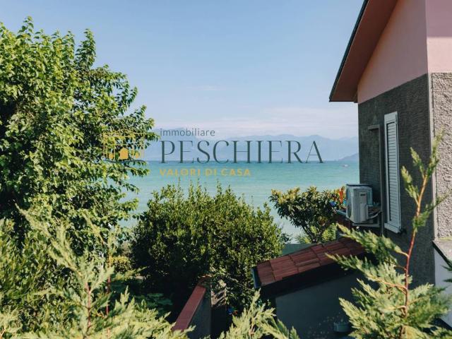 Villa Indipendente in vendita a Peschiera Del Garda, Veneto