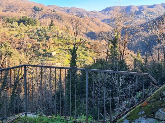 Villa Indipendente in vendita a San Lorenzo a Cerreto, Uzzano E Castello