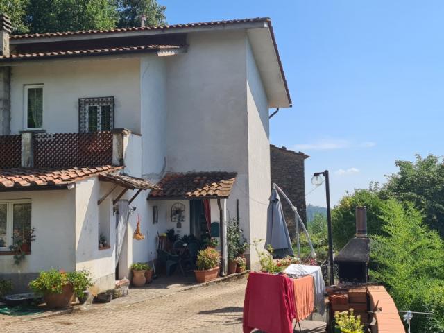 Villa Indipendente in vendita a Ricciano, Uzzano E Castello