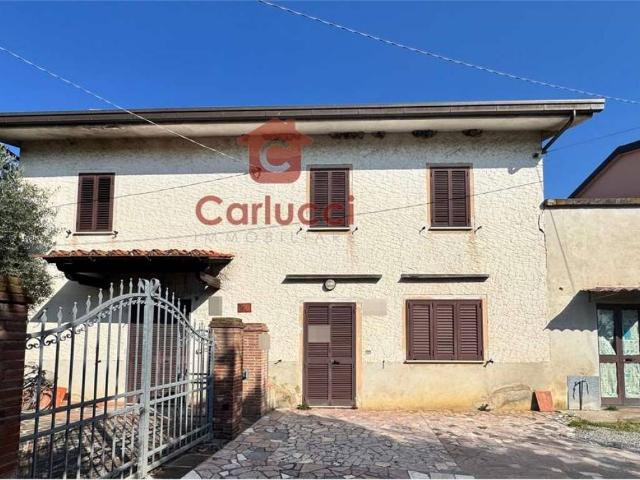 Villa Indipendente in vendita a Uzzano E Castello, Toscana
