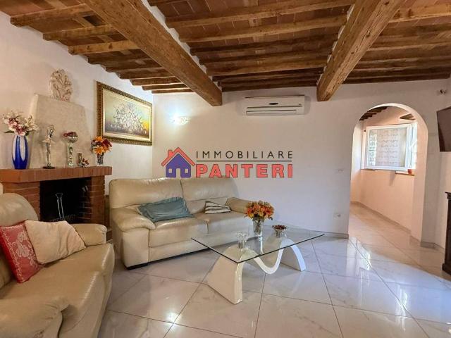 Villa Indipendente in vendita a Collecchio, Uzzano E Castello