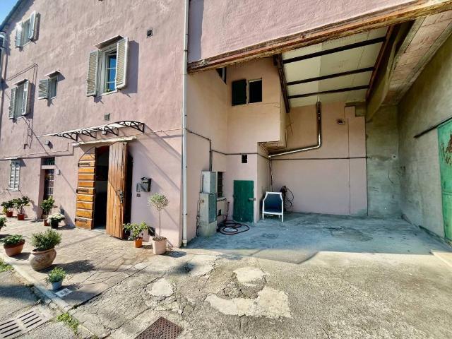 Villa Indipendente in vendita a Uzzano E Castello, Toscana