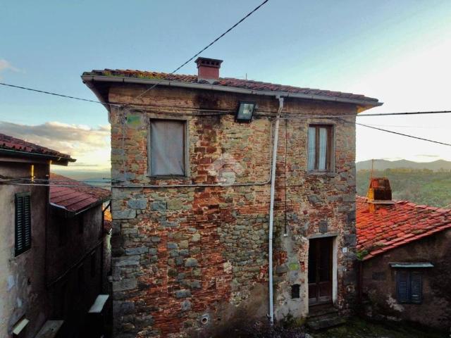 Villa Indipendente in vendita a Uzzano E Castello, Toscana