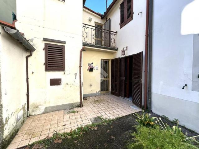 Villa Indipendente in vendita a Uzzano E Castello, Pistoia