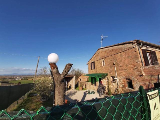Villa Indipendente in vendita a Chiusi Città, Toscana
