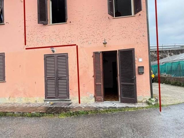 Villa Indipendente in vendita a Alberghi, Uzzano E Castello