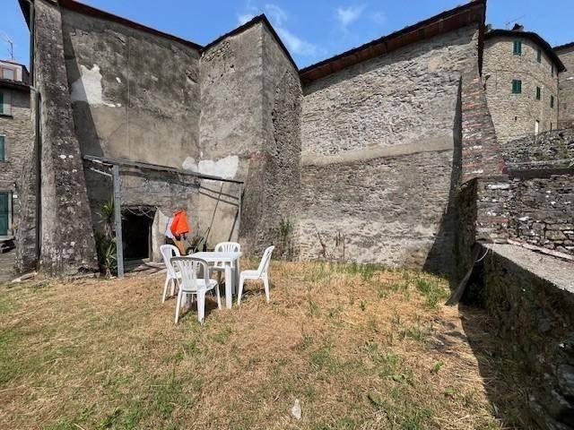 Villa Indipendente in vendita a Castelvecchio, Uzzano E Castello