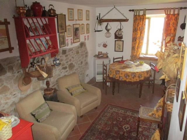 Villa Indipendente in vendita a Medicina, Uzzano E Castello