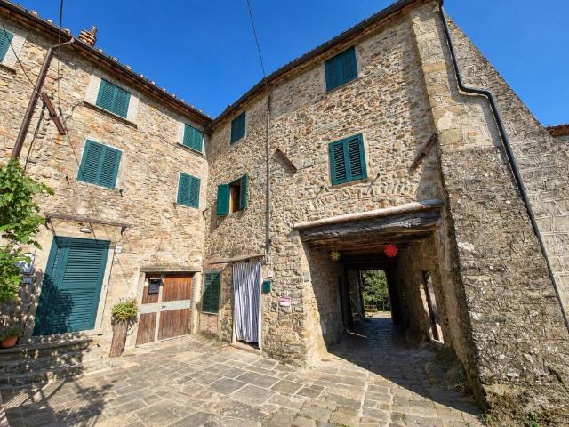 Villa Indipendente in vendita a Castelvecchio, Pescia