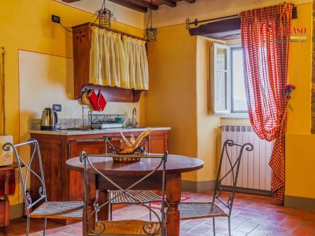 Villa Indipendente in vendita a Castelvecchio, Uzzano E Castello