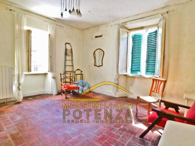 Villa Indipendente in vendita a Pescia