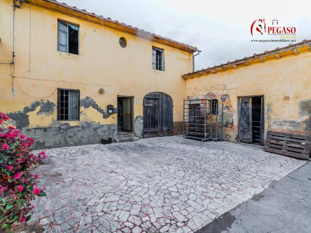 Villa Indipendente in vendita a Via Romana, Uzzano E Castello