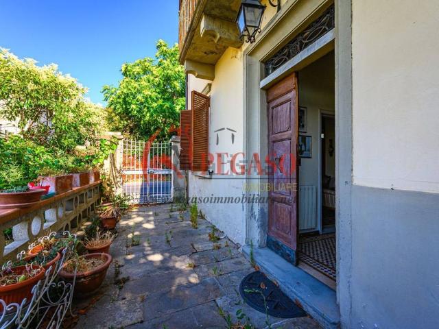 Villa Indipendente in vendita a Uzzano E Castello, Pistoia