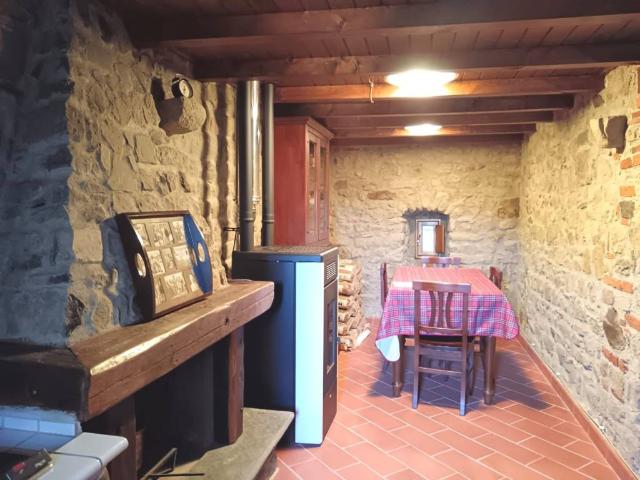 Villa Indipendente in vendita a Uzzano E Castello, Pistoia