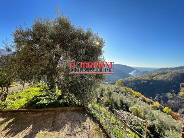 Villa Indipendente in vendita a Uzzano E Castello, Toscana