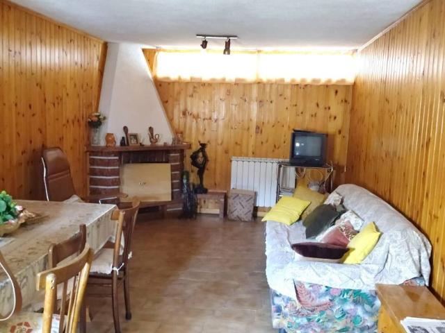 Villa Indipendente in vendita a Pescina, Abruzzo