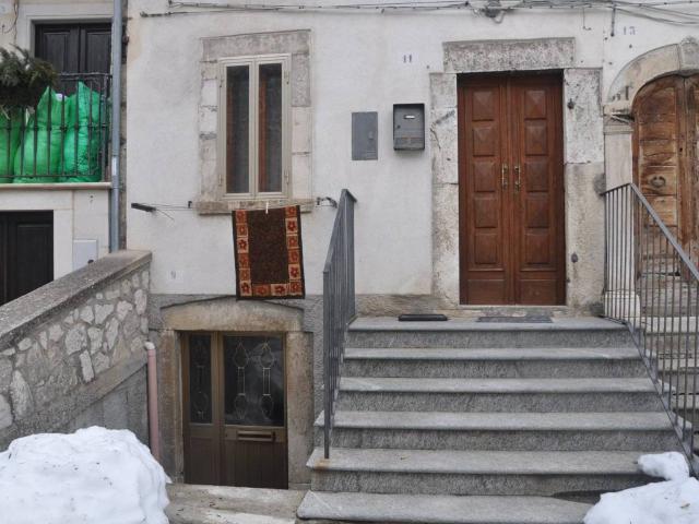 Villa Indipendente in vendita a Pescocostanzo, Abruzzo