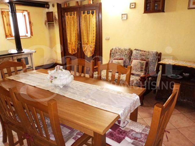 Villa Indipendente in vendita a Pescocostanzo, Abruzzo