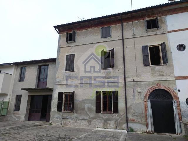 Villa Indipendente in vendita a Pessina Cremonese, Lombardia