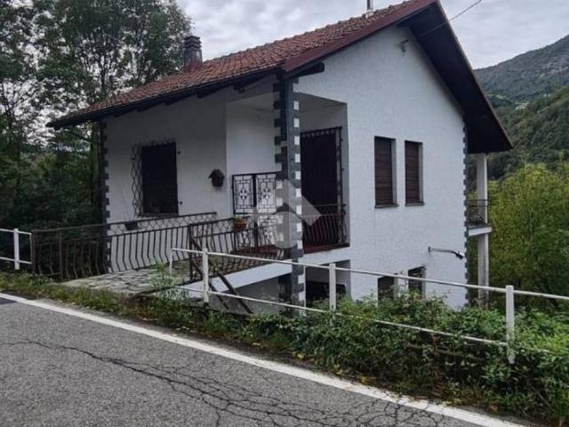 Villa Indipendente in vendita a Unione Montana di Comuni delle Valli di Lanzo, Ceronda e Casternone, Piemonte