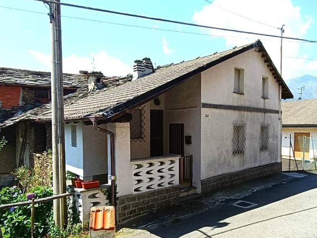 Villa Indipendente in vendita a Unione Montana di Comuni delle Valli di Lanzo, Ceronda e Casternone, Piemonte